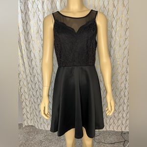{Francesca’s} Short Black Dress - Size Small